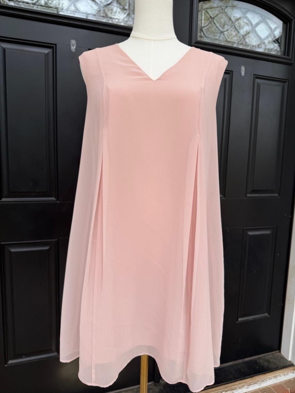 BCBG Elegant Sleeveless Pink V-Neck Dress Women’s Large